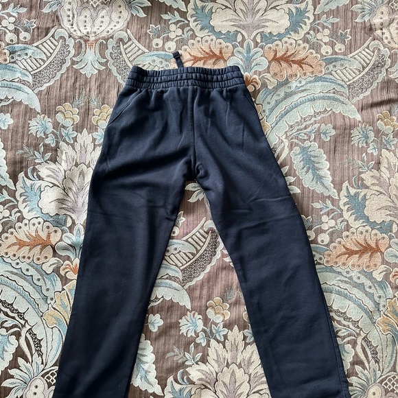 Used Nike jogger pants - Picture 2 of 3